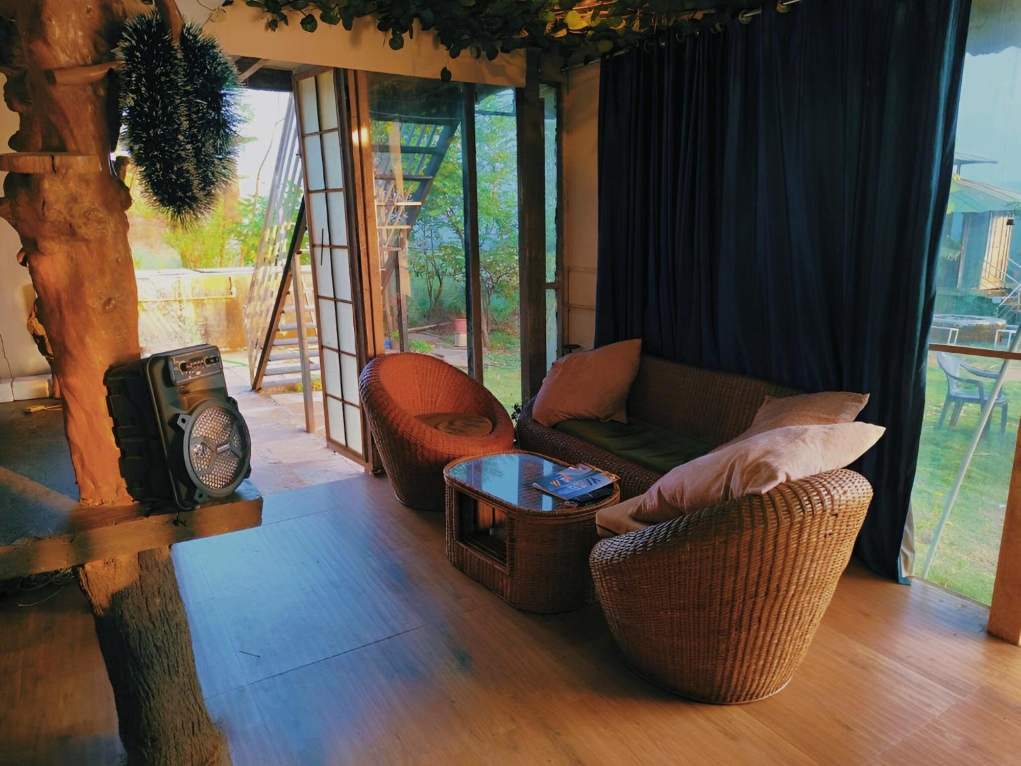 Forrest Homestay Villa Bhor Buitenkant foto