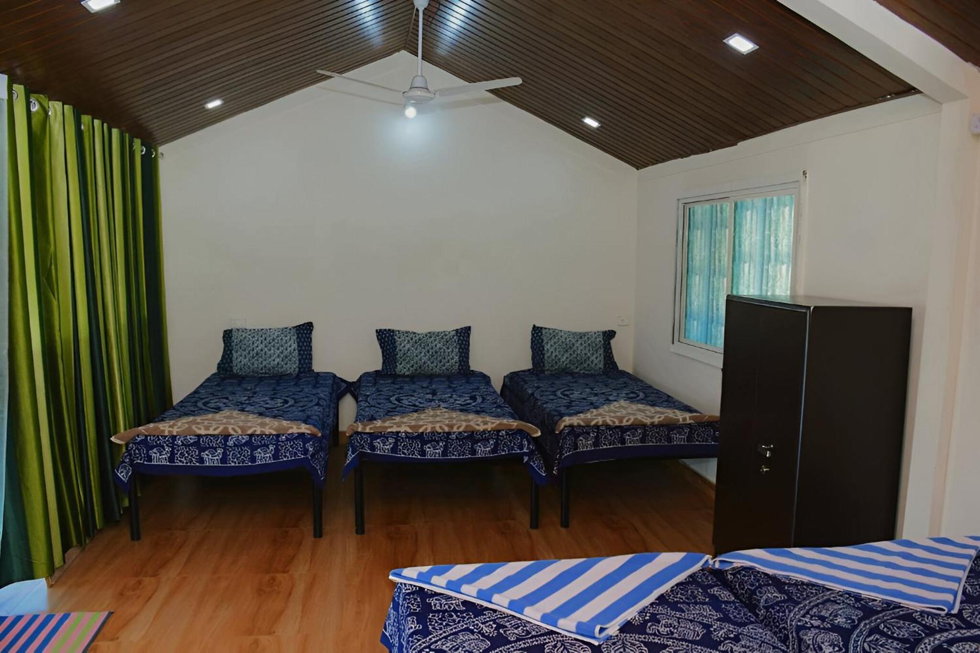 Forrest Homestay Villa Bhor Buitenkant foto