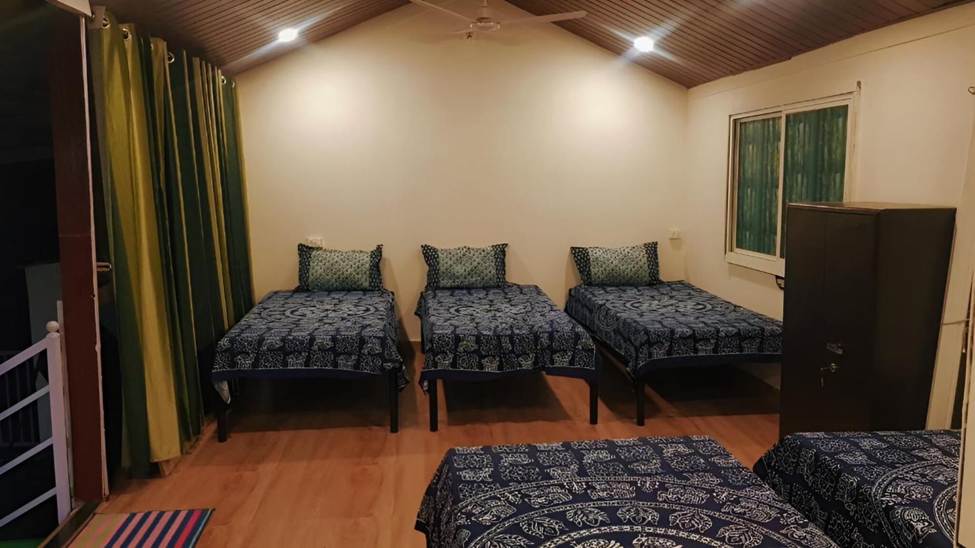 Forrest Homestay Villa Bhor Buitenkant foto
